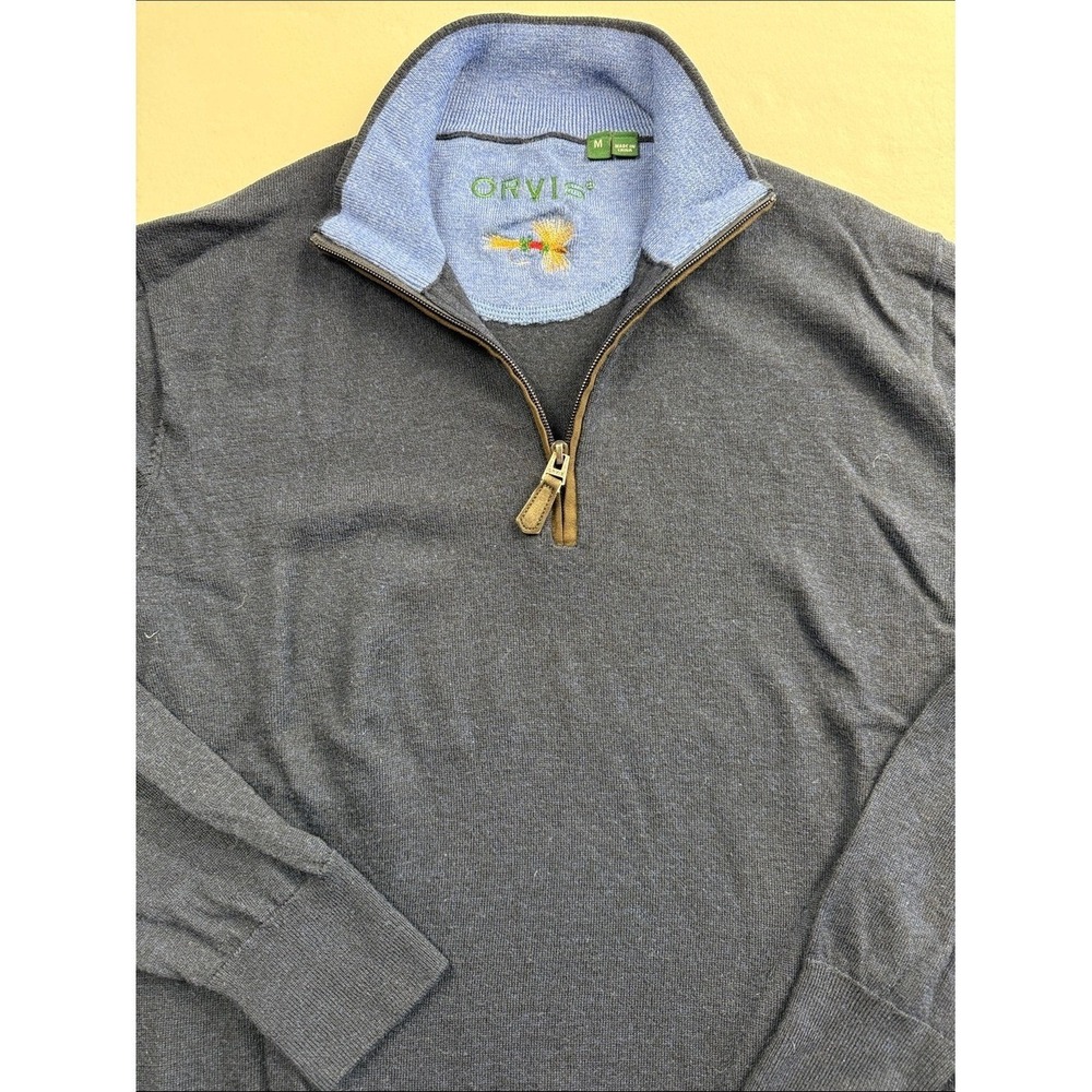 Orvis Men's Grey and Light Blue Quarter Zip Knit Pullover Sweater Size M